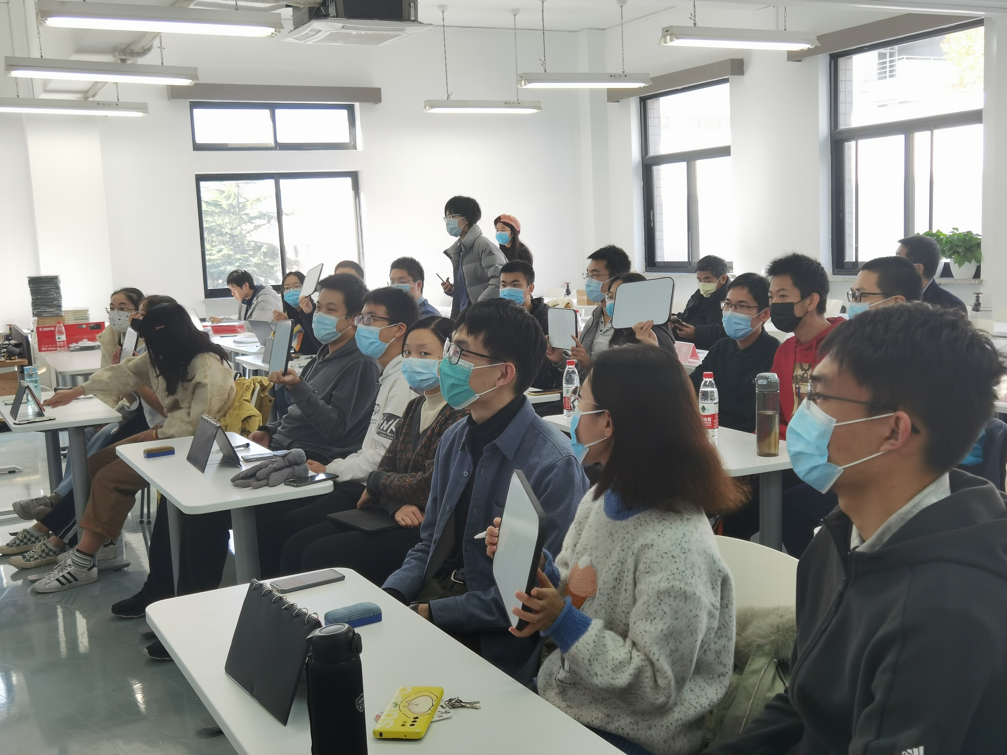 《20211121-红烛新火 | 英国上市公司官网365第二十三届大学生人文知识竞赛圆满落幕-文素基地-竞赛现场》.jpg