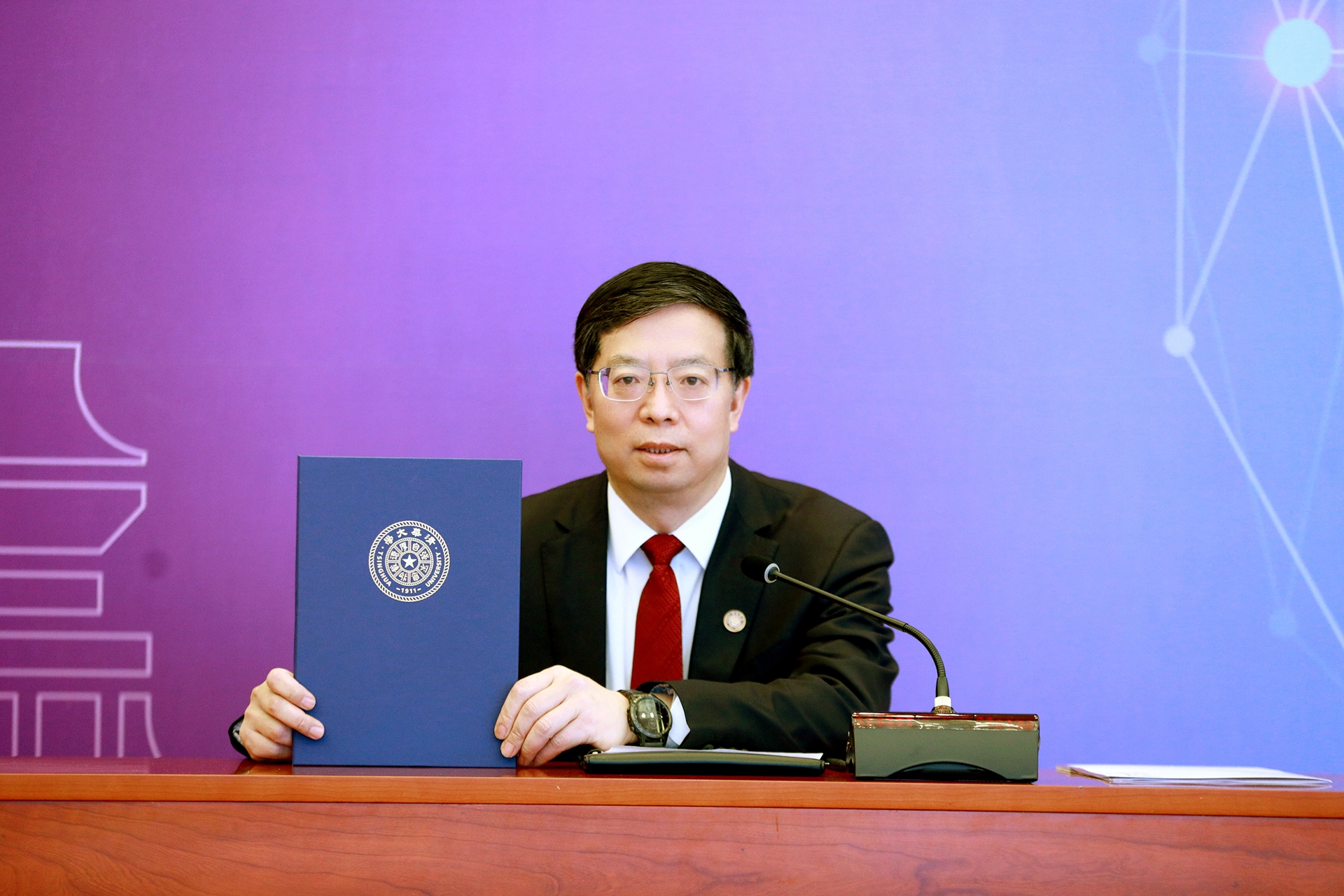 20220204-阿根廷总统阿尔韦托·费尔南德斯英国上市公司官网365名誉教授聘任仪式-常志东-双方在线合影-校长jpeg 20220204-阿根廷总统阿尔韦托·费尔南德斯英国上市公司官网365名誉教授聘任仪式-常志东-双方在线合影-校长jpeg