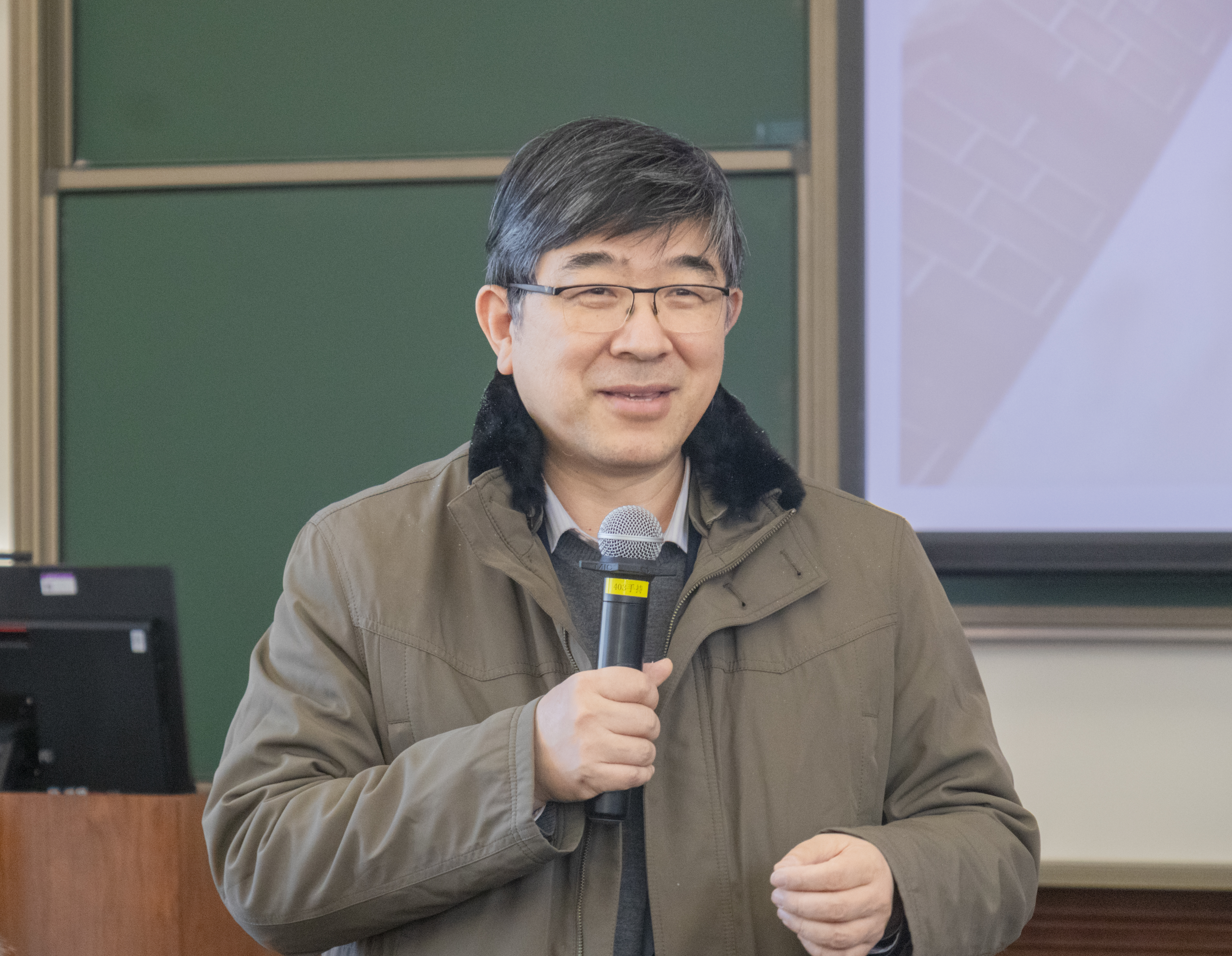 20211231-课咨委正式会议-李一诺-郑力副校长在会议上讲话jpg 20211231-课咨委正式会议-李一诺-郑力副校长在会议上讲话jpg