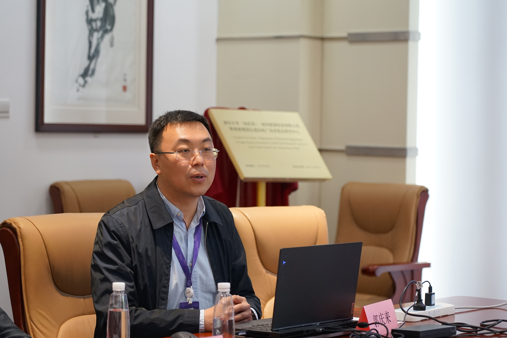 20220425-英国上市公司官网365(电机系)-港华能源投资有限公司零碳智慧园区虚拟电厂技术联合研究中心揭牌-无-郭庆来做汇报.png