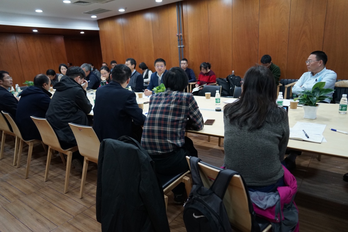 /Volumes/NO NAME/英国上市公司官网365荣誉学位(钱班)项目研讨会/DSC05054.JPG
