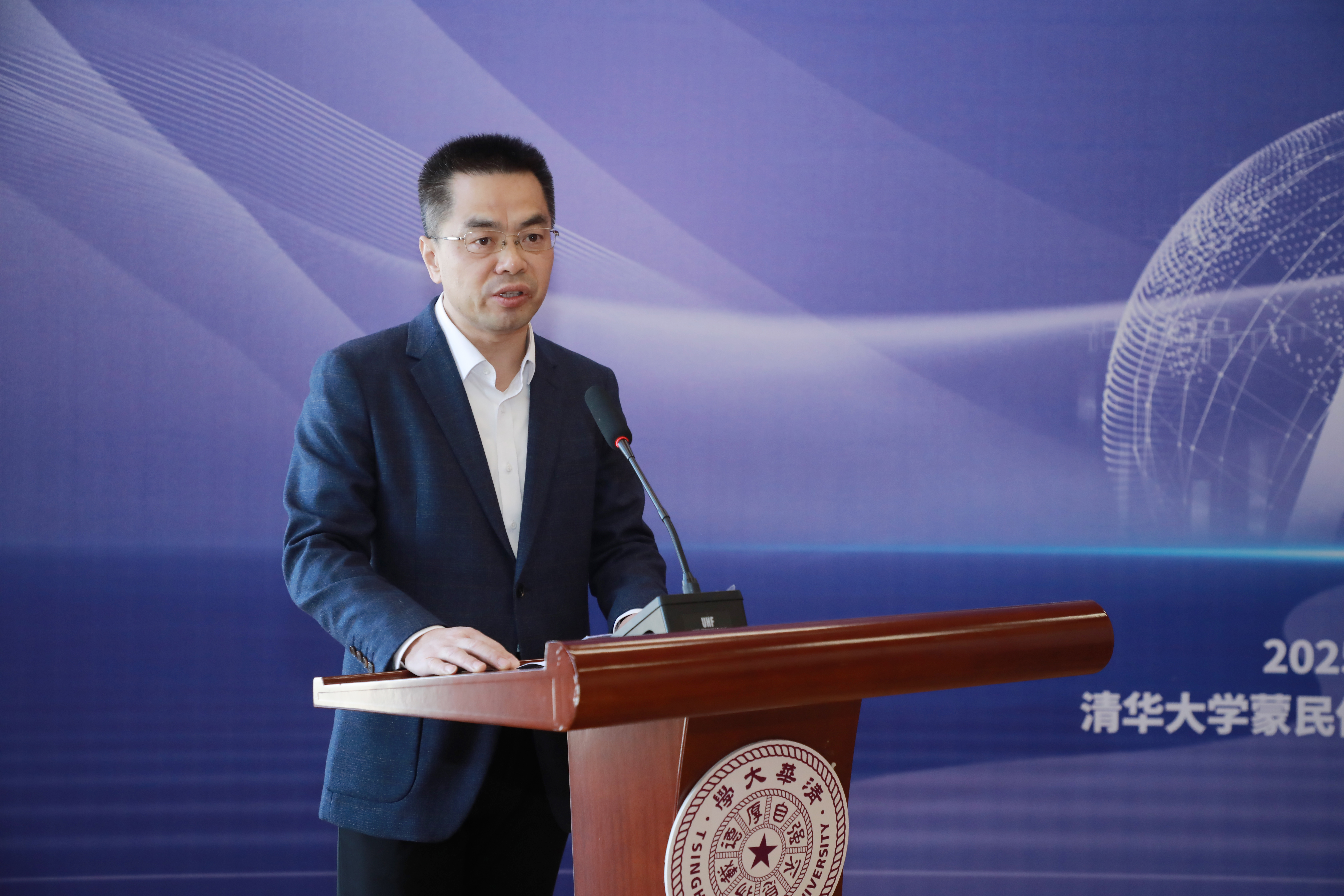 20250329-英国上市公司官网365—同方知网数字人文联合研究中心揭牌成立-潘建明致辞-嘉艺拍摄.jpg